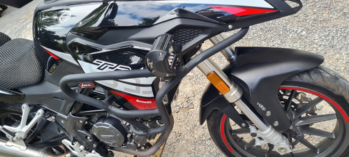 Imagen 11 de 19 de Benelli Trk 251 Abs 2020 7.500 Km