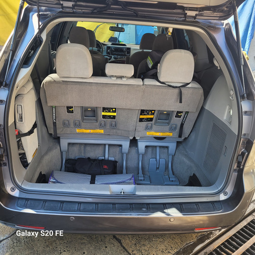 Toyota Sienna 3.5 Xle Mt