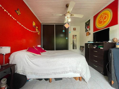 Imagen 8 de 11 de Venta Duplex 4 Ambientes Con Fondo Libre Castelar Financiado