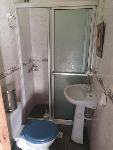 Imagen 16 de 24 de Casa . Propios Prox Hospital Militar