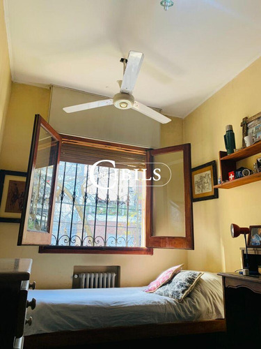 Muy Linda Casa En Venta En Pleno Pocitos Con 4 Dormitorios, Patio Y Parrillero