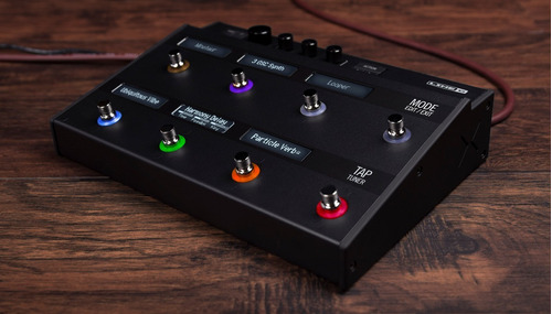 Imagen 10 de 10 de Pedal De Efecto Line 6 Helix Hx Effects Midi Usb L-6