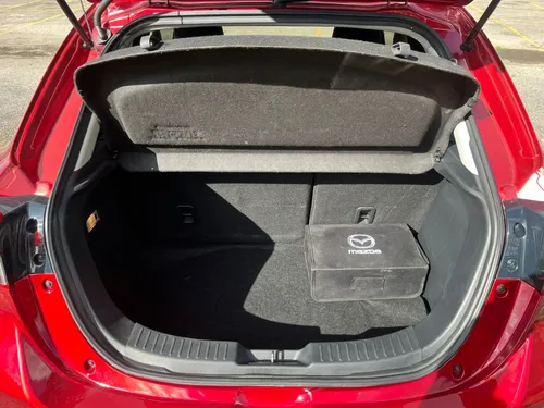 Mazda 2 (2) (fl) Touring Mt 1500cc 6ab