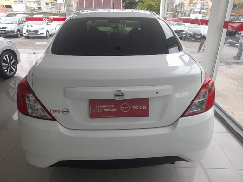 Imagem 4 de 8 de Nissan Versa 1.6 16v Flex S 4p Manual