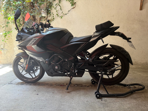 Bajaj Pulsar Rs 200