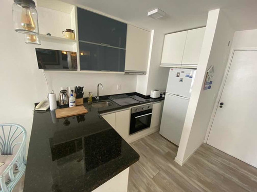 En Venta 1 Dormitorio Y 1/2 - Edificio Lafayette Pde
