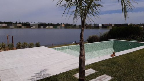 Imagen 2 de 10 de Construcción Piscinas En Hormigón