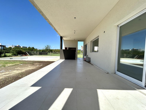 Venta Casa 4 Amb Ceibos A Estrenar