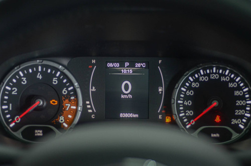 Imagem 10 de 15 de Jeep Renegade 1.8 16v Flex Longitude 4p Automático