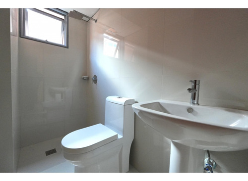Hermoso Apartamento En Alquiler Lomas De Las Mercedes 206,91 M2