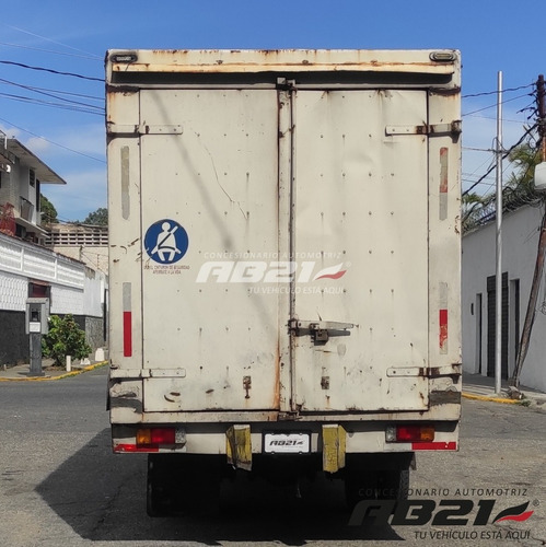 Imagen 7 de 10 de Toyota Dyna