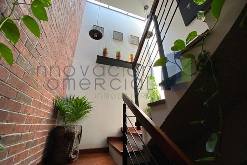 Imagen 15 de 20 de Zibata Casa De 3 Pisos En Venta Con Hermosa Vista Al Valle