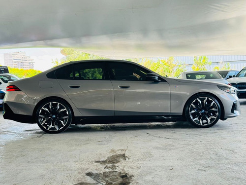 Bmw I5 4p M60 Ev 83.9 Kwh Aut 2024