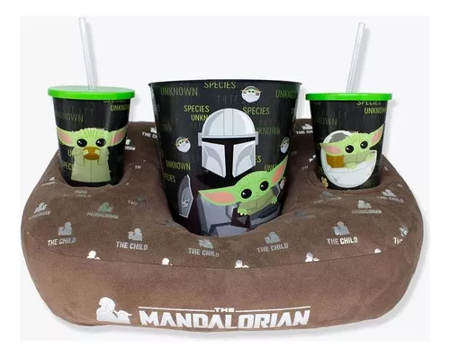 Jogo de Cartas Dobble Mandalorian Grogu Baby Yoda Star Wars Disney