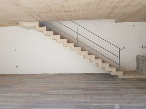 Imagen 12 de 22 de Venta Duplex En Complejo Housing En B° Jardin Claret, Calle De Los Emilianos