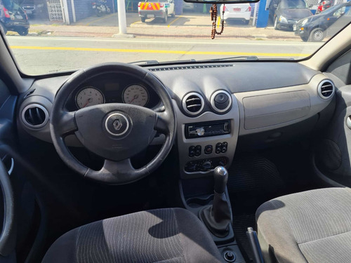 Imagem 4 de 4 de Renault Sandero 2011 1.6 Privilège Hi-torque 5p
