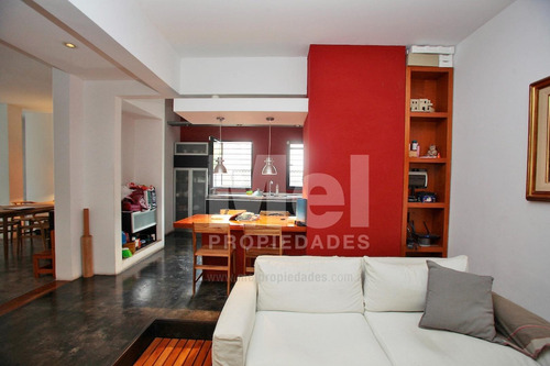Imagen 20 de 30 de Hermosa Casa Refaccionada En Bajo Belgrano Con Cochera