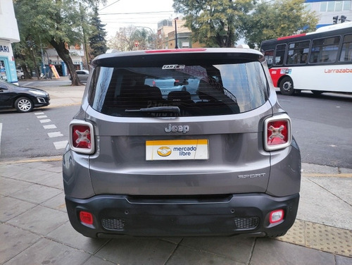 Imagen 4 de 8 de Jeep Renegade 2018 1.8 Sport At Plus