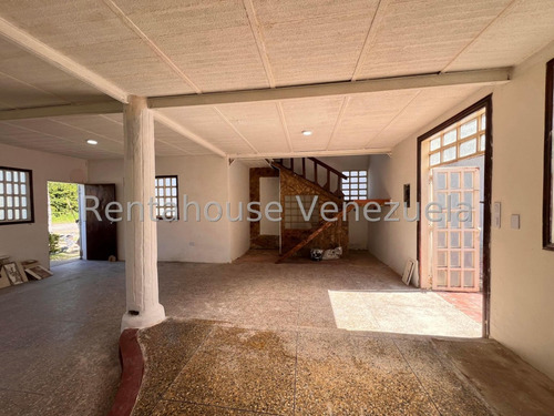 Vendo Hermosa Casa Ubicada En Santa Rosalia Cagua, Cód. 25-21613 Myc