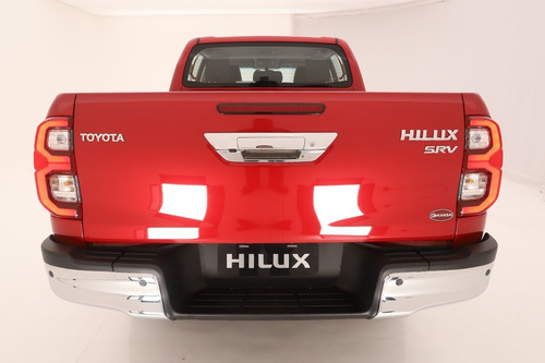 Imagen 5 de 25 de Toyota Hilux 2.8 Tdi Srv 4x4 At 0km 2023