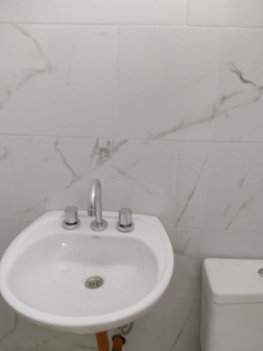Imagen 4 de 8 de Local Comercial A Estrenar Zona Victoria