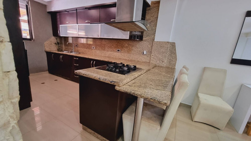 Imagen 2 de 14 de 162104 Lerry Paez 0414-9408606 Venta Townhouse Res Villas Iñaki Naguanagua Solo Clientes
