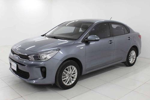Imagen 1 de 15 de Kia Kia Rio Sedan 2019 4 Cilindros