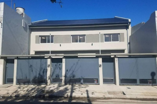 Imagen 1 de 7 de Triplex A Estrenar En San Fernando, Con Jardin Y Parrilla