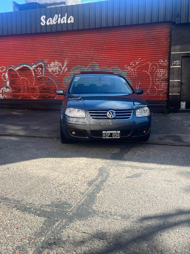 Volkswagen Bora 1.8 Highline T 180cv Cuero