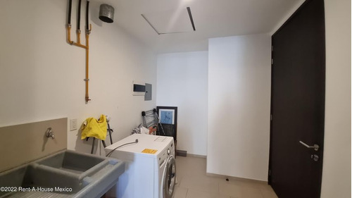 Departamento De 3 Recamaras Y Cuarto De Servicio Constituyentes Qro.