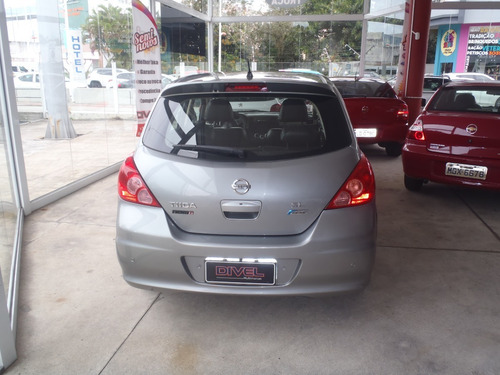 Imagem 4 de 8 de Nissan Tiida Sl 2012