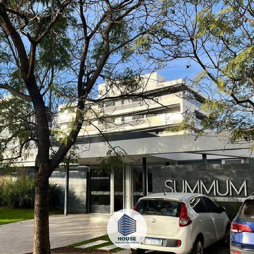 Departamento De 2 De Dorm. En Venta En Condominio Summum Con Cochera