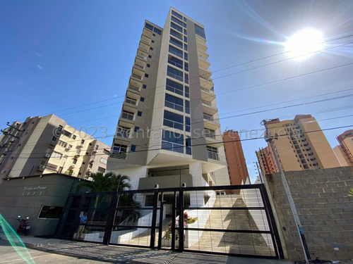 Imagen 1 de 30 de !! Ana Molleja Vende Apartamento En Barquisimeto En El Triangulo Del Este Lara  */* Akm