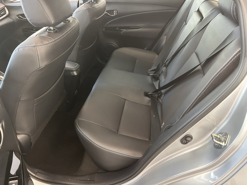 Toyota Yaris 1.5 16V FLEX SEDAN XLS MULTIDRIVE