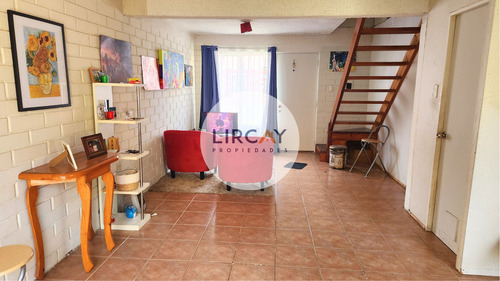 Casa En Venta Con Excelente Ubicación. Talca!!