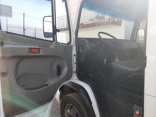 Imagem 10 de 15 de Mercedes Benz Mb 710 Baú