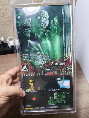 Action Figure Boneco Neca Resident Evil Zombie