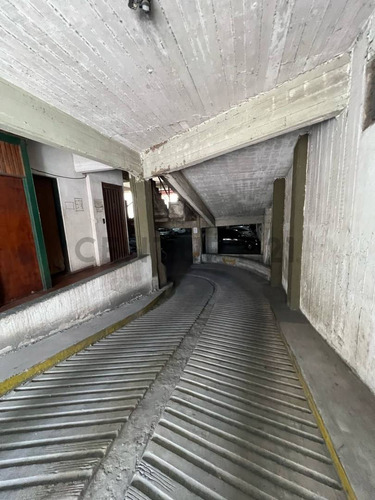 Cochera En Venta La Plata