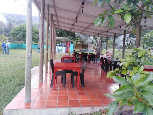 Venta De Finca En Villeta, Vereda Cune.