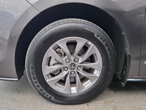 Toyota Sienna 2.5 Limited At hibrida