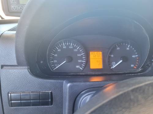 Imagen 12 de 13 de Mercedes-benz Sprinter 2013 2.1 415 Combi 3665 150cv 15+1 Te
