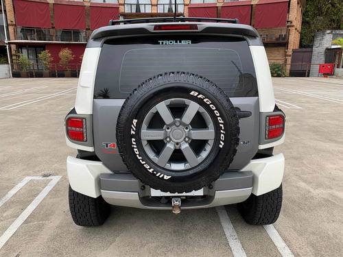Troller T4 2015 3.2 2p