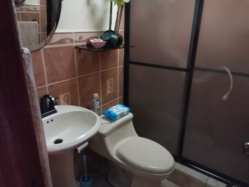 Imagen 4 de 7 de Casa En Venta En Colonia San Francisco Zona 6 De Mixco Dentro De Garita