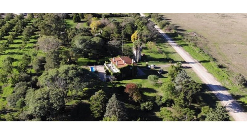 Imagen 6 de 27 de Comoda Casa Quinta De 4 Dormitorios Y 13.000 M2 De Parque Arbolado