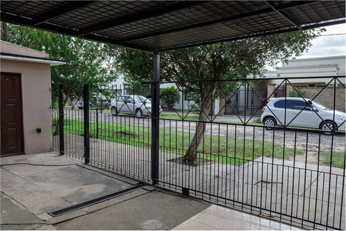 Imagen 11 de 30 de Casa En Venta En Barrio Padre Celso Avellaneda