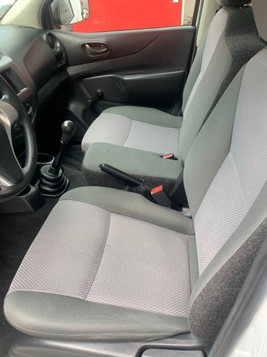 Imagen 15 de 15 de Nissan Np300 2019 2.5 Estacas, Chasis, Refrigerada