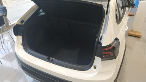 Volkswagen Nivus Highline 200 Tsi S.a