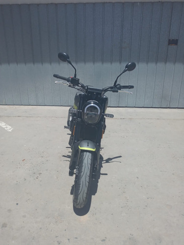 Imagen 7 de 13 de Benelli Leoncino 250 Modelo 2021