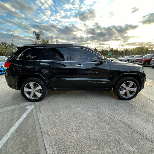 Imagen 8 de 23 de Jeep Grand Cherokee 3.6 Overland 286hp At