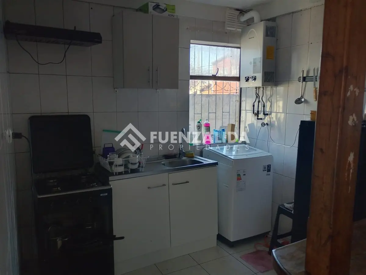 Imagen 4 de 20 de Casa En Venta De 5 Dorm. En Concepción